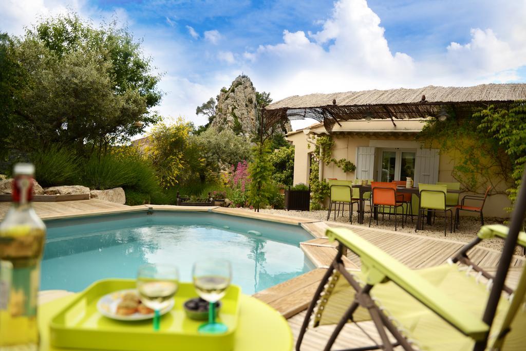 Mas De Carabelle Bed & Breakfast La Roque-Alric ภายนอก รูปภาพ